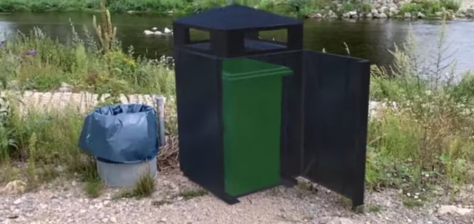 3D BIM object of a NUSSER waste bin using Augmented Reality technology.